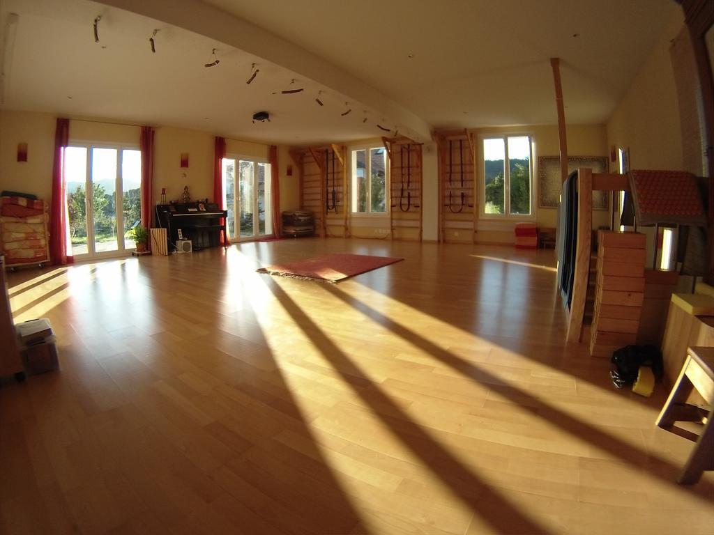 Centre Viayoga Hotell Saint-Cergue Exteriör bild
